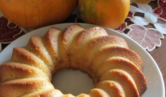 Friday Favorites: Apple Cake