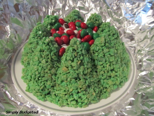 Friday Favorites: Holiday Tree Bundt Pan