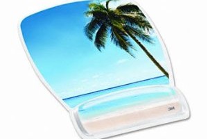Friday Favorite: 3M Mouse Pad with Gel Wrist Rest