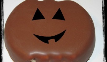 Friday Favorites: Reese’s Ice Cream – Pumpkin Shaped