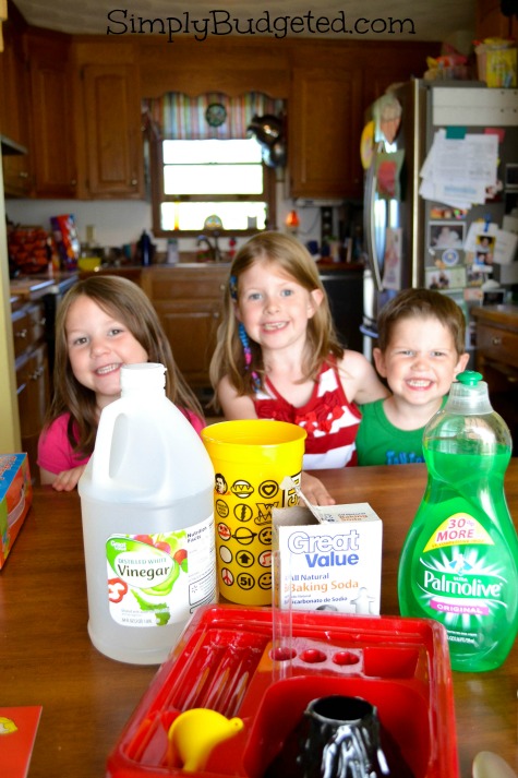 Clifford Kitchen Science Kit - Excited Kids