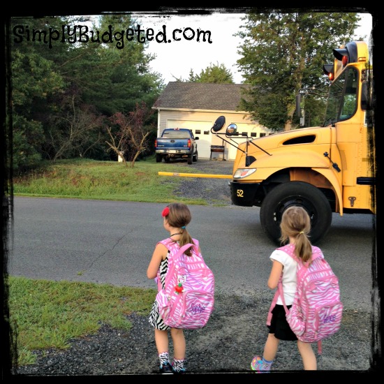 backtoschool2013-girls-and-bus-sb